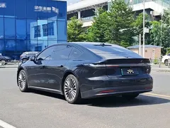 2023 Nio ET7 75kWh, чёрный — фото 16