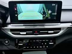 2023 Kia Cerato 1.5L CVT Luxury, белый — фото 8