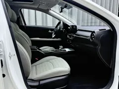 2023 Kia Cerato 1.5L CVT Luxury, белый — фото 17