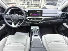 2023 Kia Cerato 1.5L CVT Luxury, белый — фото 18