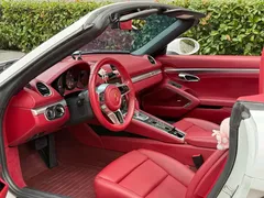 2022 Porsche 718 Boxster 2.0T, белый — фото 10