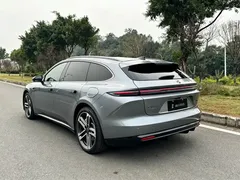 2025 Nio ET5T Champion Commemorative 100kWh Touring — фото 5