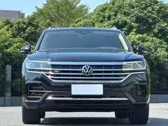 2021 Volkswagen Touareg 2.0TSI, чёрный — фото 2