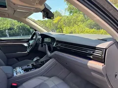2021 Volkswagen Touareg 2.0TSI, чёрный — фото 9
