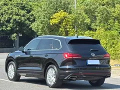 2021 Volkswagen Touareg 2.0TSI, чёрный — фото 24