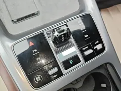 2023 BYD Seal 1.5T DM-i PHEV 121km Flagship — фото 10