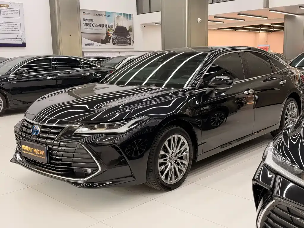 2022 Toyota Avalon Hybrid 2.5L XLE Premium