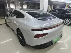 2024 Xpeng P7 P7i 550 Pro — фото 5