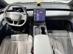 2024 Nio ET5T 75kWh Touring, чёрный — фото 9