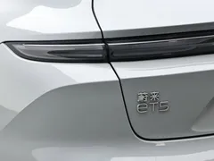 2023 Nio ET5T 75kWh Touring — фото 7
