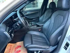 2021 BMW 5 Series 525i M Sport Package, белый — фото 8