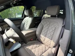 2026 Nio ES8 6-seat Executive Luxury, зелёный — фото 11