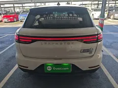 2023 Leapmotor C11 EV 500, белый — фото 6