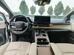 2023 Toyota Granvia 2.5L Hybrid Premium Plus, белый — фото 4