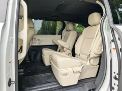 2023 Toyota Granvia 2.5L Hybrid Premium Plus, белый — фото 6