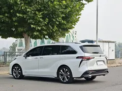 2023 Toyota Granvia 2.5L Hybrid Premium Plus, белый — фото 13