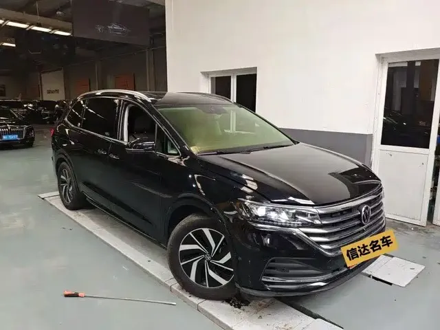 2022 Volkswagen Viloran 380TSI Premium