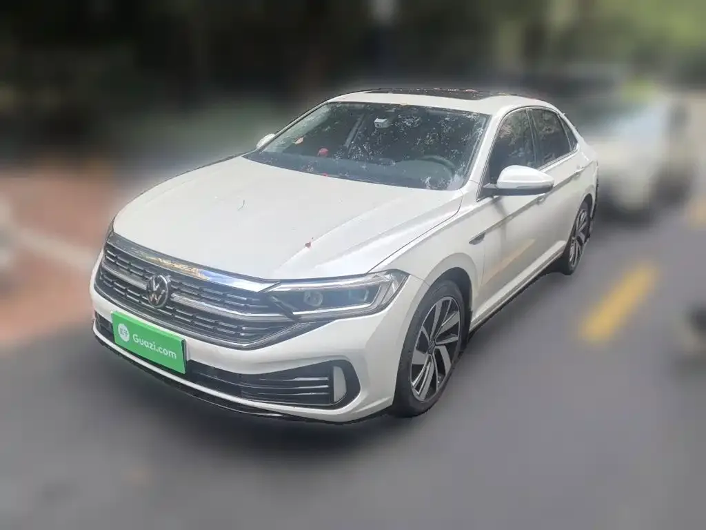 2023 Volkswagen Sagitar 300TSI DSG