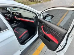 2021 Geely Emgrand S 1.4T CVT Premium, белый — фото 10