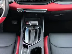2021 Geely Emgrand S 1.4T CVT Premium, белый — фото 17