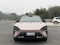 2026 Xiaomi YU7 RWD Standard — фото 2
