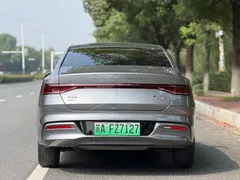 2024 BYD Qin PLUS Honor DM-i PHEV 55km Leading — фото 5