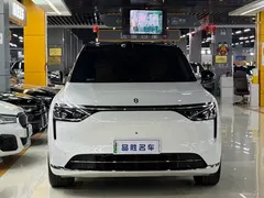 2025 Aito M8 EREV Ultra 53.4kWh 6-seat 192-line LiDAR, белый — фото 2