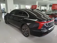 2025 Hongqi H5 PHEV 170, чёрный — фото 5