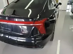 2025 Hongqi H5 PHEV 170, чёрный — фото 8