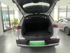 2025 BYD Song Pro 2nd Gen DM-i PHEV 115KM Smart Driving Excellence, белый — фото 15