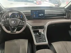 2024 BYD Song Pro Honor DM-i PHEV 71km Navigator, белый — фото 12
