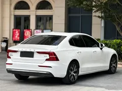 2023 Volvo S60 B4 Luxury, белый — фото 9