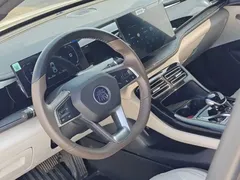 2024 BYD Qin PLUS Honor DM-i PHEV 55km Leading, белый — фото 4