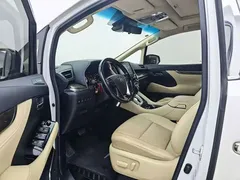 2020 Toyota Alphard 2.5L Hybrid Premium, белый — фото 3