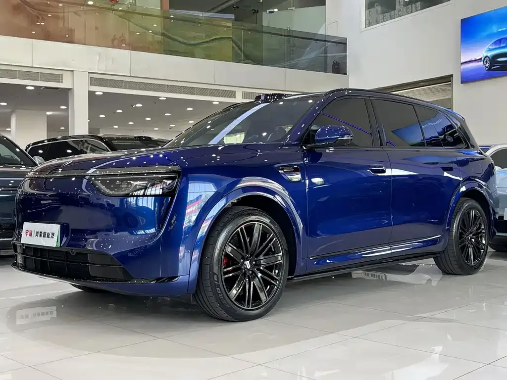 2025 Aito M8 EREV Ultra 53.4kWh 6-seat 896-line LiDAR