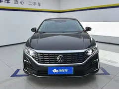 2022 Volkswagen Passat 430PHEV Luxury, чёрный — фото 2