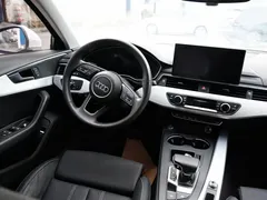 2020 Audi A4L 40 TFSI Luxury Dynamic, белый — фото 13