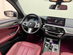 2022 BMW 5 Series 530Li Leading M Sport Package, чёрный — фото 16