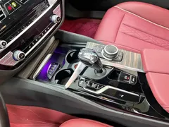 2022 BMW 5 Series 530Li Leading M Sport Package, чёрный — фото 20
