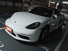 2020 Porsche 718 Boxster 2.0T, белый — фото 1
