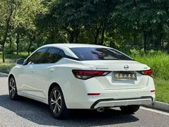 2021 Nissan Sylphy 1.6L XL CVT, белый — фото 12