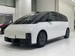 2025 Li Auto MEGA Home, белый — фото 1