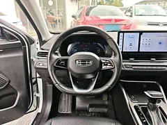 2023 Geely Emgrand 4th Gen Champion 1.5L CVT Luxury, белый — фото 11