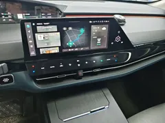 2022 Changan UNI-K iDD PHEV 130km 1.5T Premium — фото 13