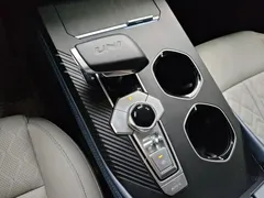 2022 Changan UNI-K iDD PHEV 130km 1.5T Premium — фото 14