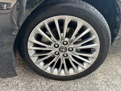2019 Toyota Avalon Hybrid 2.5L XLE Premium, чёрный — фото 10