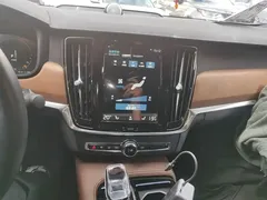 2021 Volvo S90 T8 PHEV Luxury — фото 13