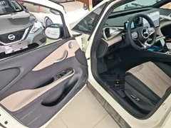 2025 BYD Dolphin 420km Freedom, белый — фото 16