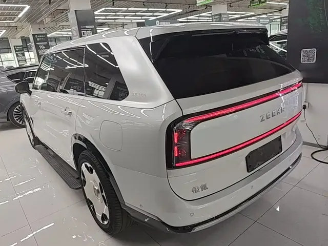2025 Zeekr 9X Ultra 70kWh 6-seat