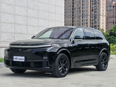 2023 Li Auto L7